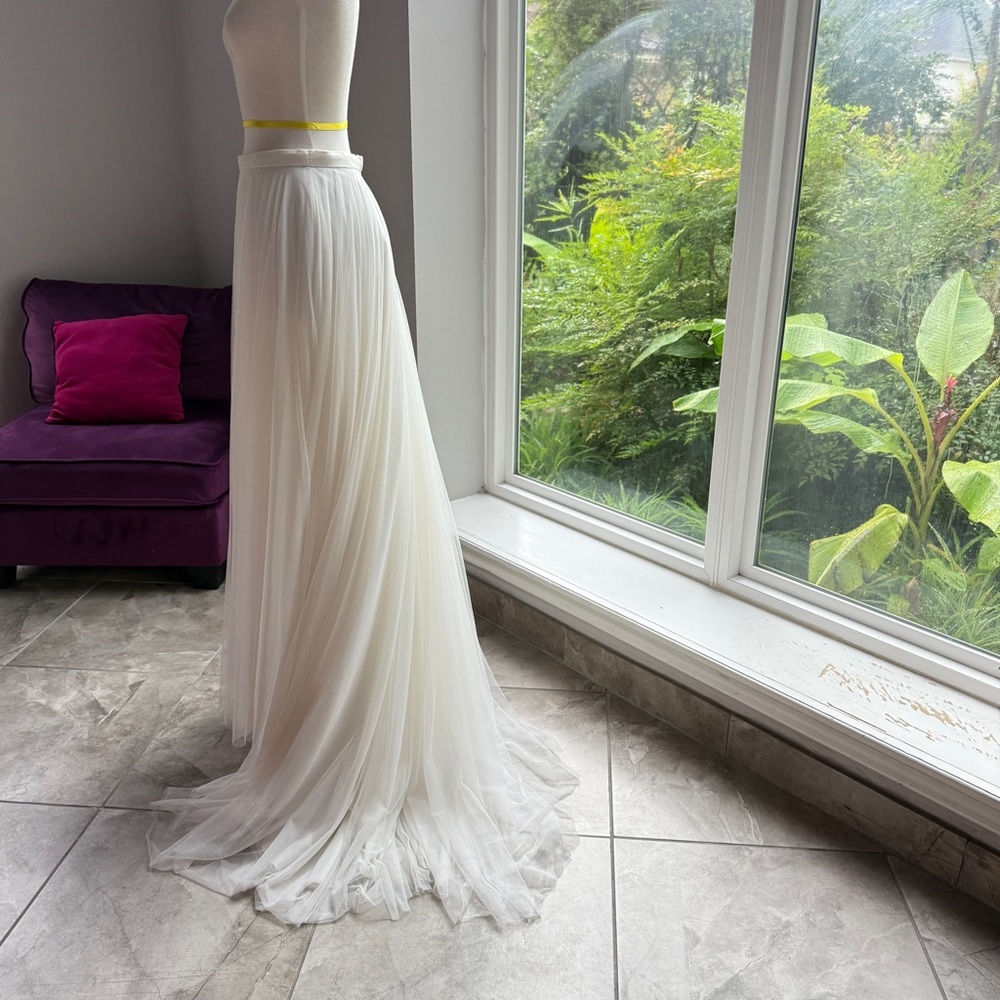 Elegant White Tulle Skirt for the Bride